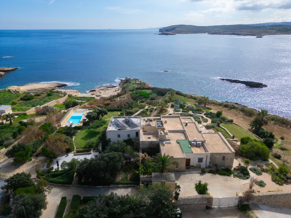 6 bed Villa For Rent in Qala, Qala - thumb 15