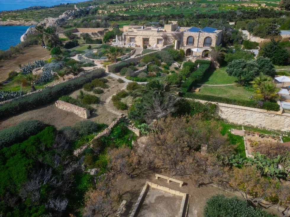 6 bed Villa For Rent in Qala, Qala - thumb 19