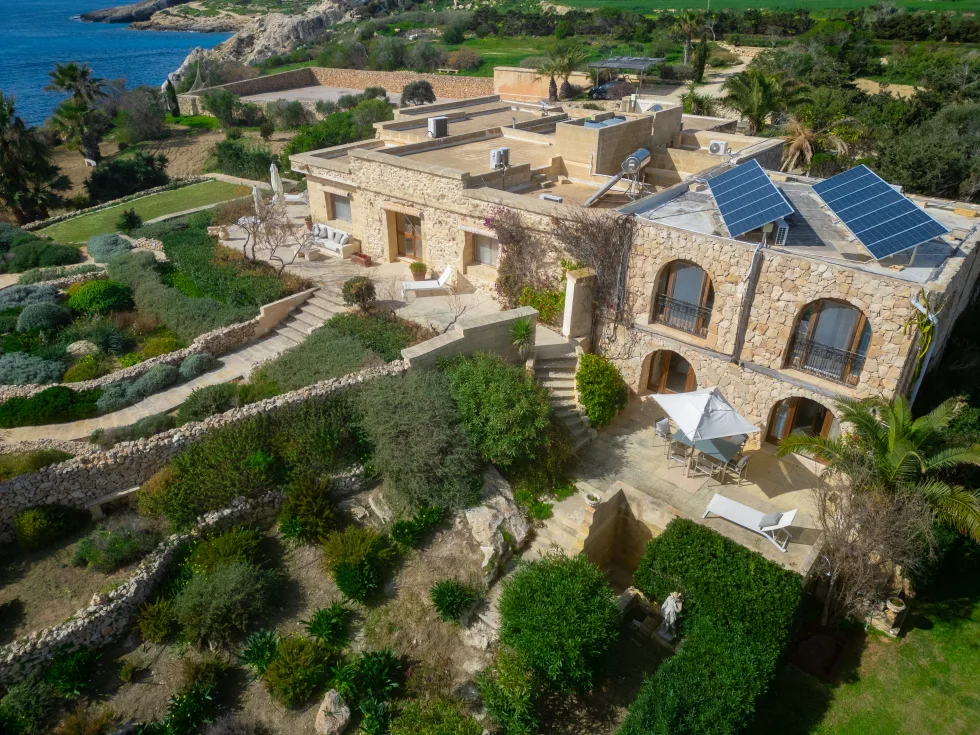 6 bed Villa For Rent in Qala, Qala - thumb 20