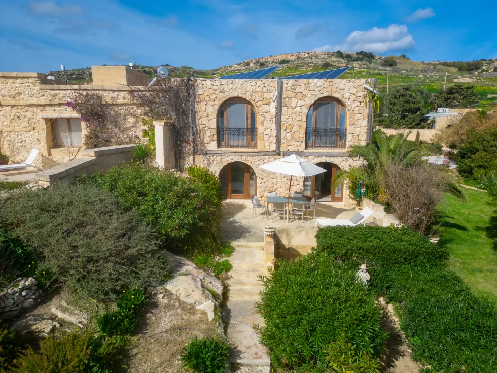 6 bed Villa For Rent in Qala, Qala - thumb 21