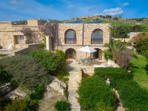 6 bed Villa For Rent in Qala, Qala - thumb 21