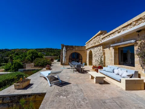 6 bed Villa For Rent in Qala, Qala - thumb 7