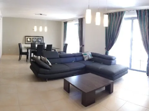 3 bed Apartment For Rent in Sliema, Sliema - thumb 1