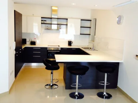 3 bed Apartment For Rent in Sliema, Sliema - thumb 2