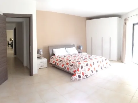 3 bed Apartment For Rent in Sliema, Sliema - thumb 3