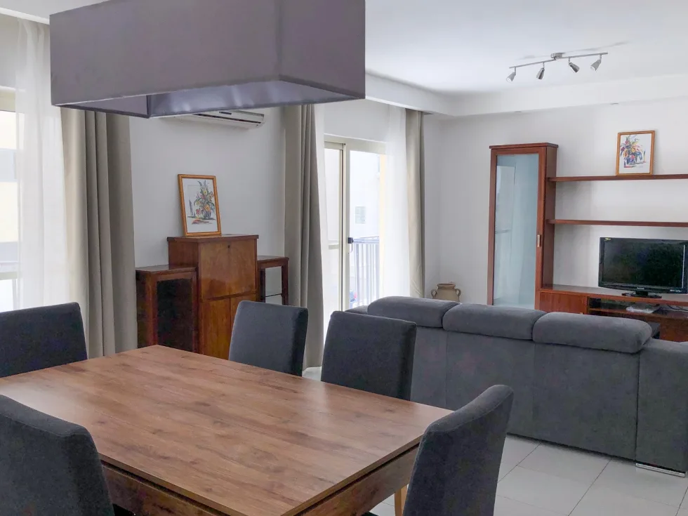 3 bed Apartment For Rent in St Julian's, St Julian's - thumb 2