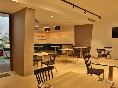 39 bed Hotel For Sale in St Julian's, St Julian's - thumb 7