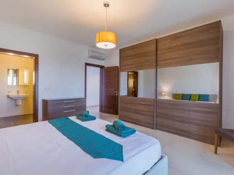 3 bed Apartment For Rent in Sliema, Sliema - thumb 12