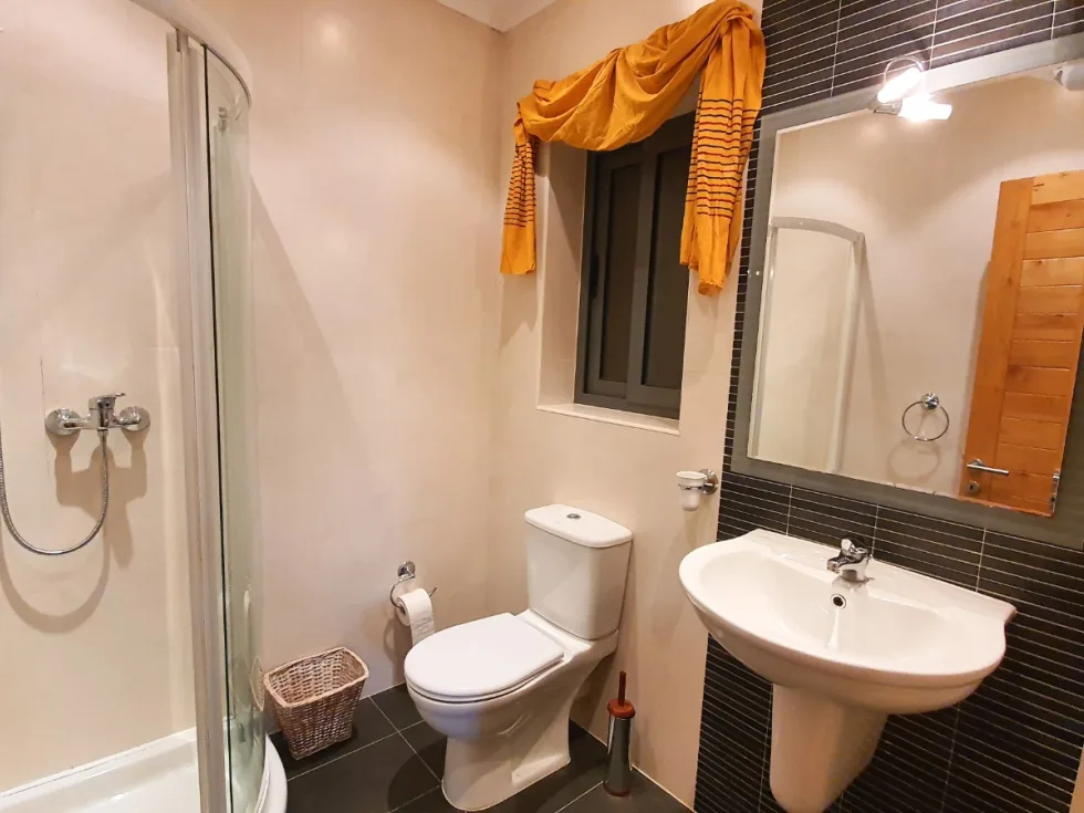 3 bed Apartment For Rent in Sliema, Sliema - thumb 10