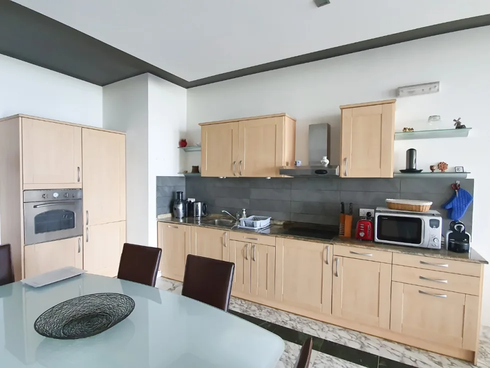3 bed Apartment For Rent in Sliema, Sliema - thumb 6