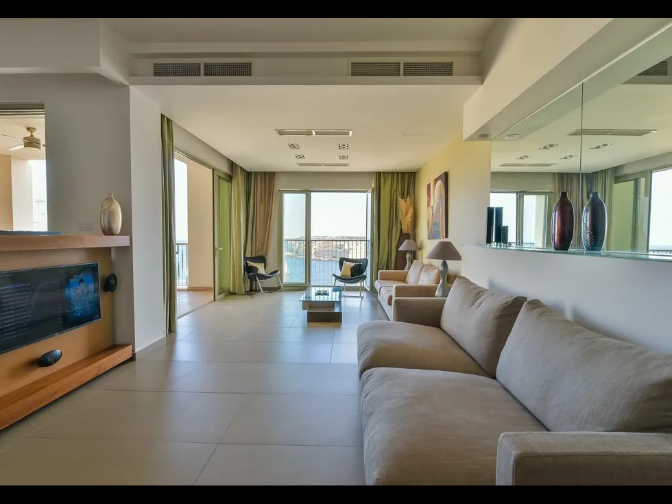 3 bed Apartment For Rent in Sliema, Sliema - thumb 3