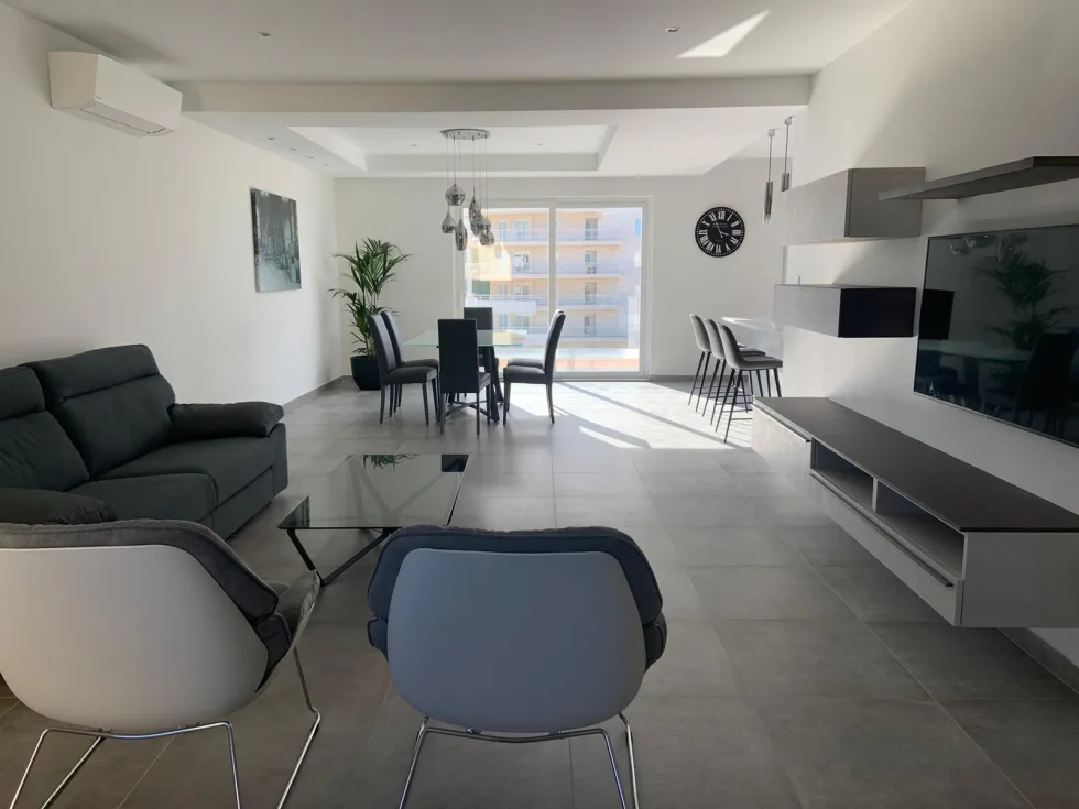 2 bed Apartment For Rent in Sliema, Sliema - thumb 1