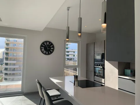 2 bed Apartment For Rent in Sliema, Sliema - thumb 3