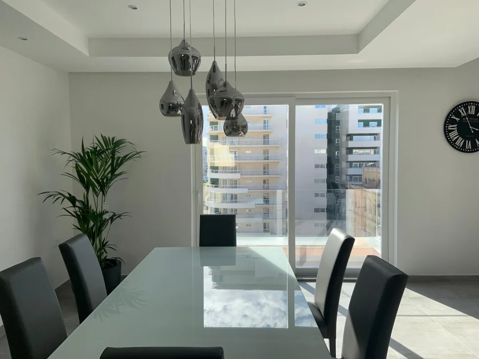 2 bed Apartment For Rent in Sliema, Sliema - thumb 5