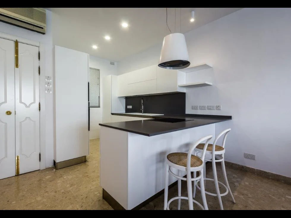 3 bed Apartment For Rent in Sliema, Sliema - thumb 8