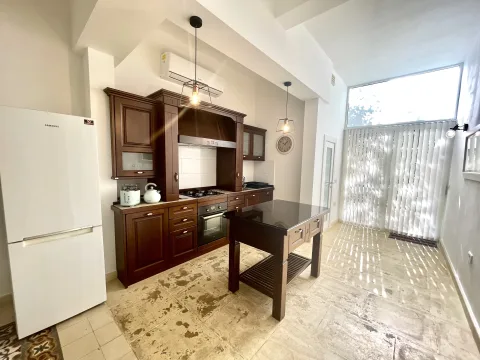 2 bed Town House For Rent in Sliema, Sliema - thumb 6