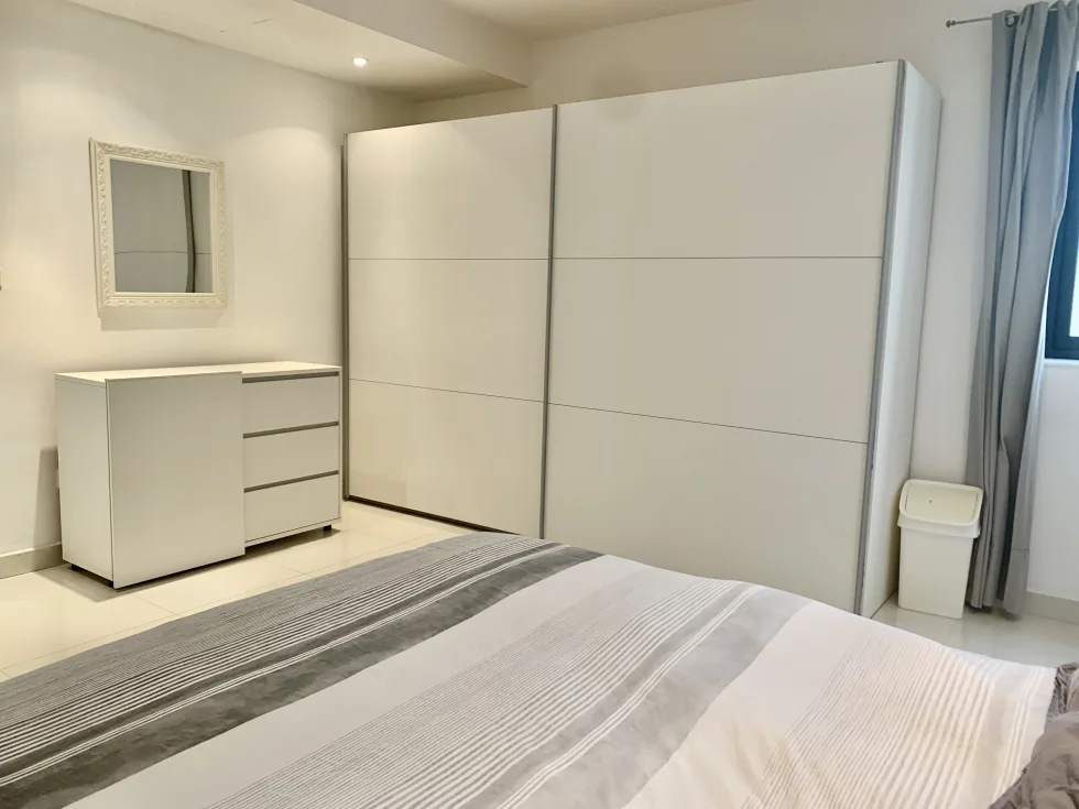 2 bed Penthouse For Rent in Sliema, Sliema - thumb 13