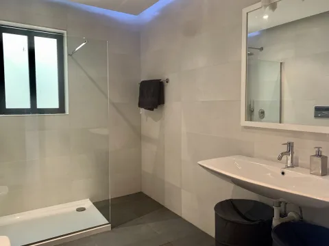 2 bed Penthouse For Rent in Sliema, Sliema - thumb 17