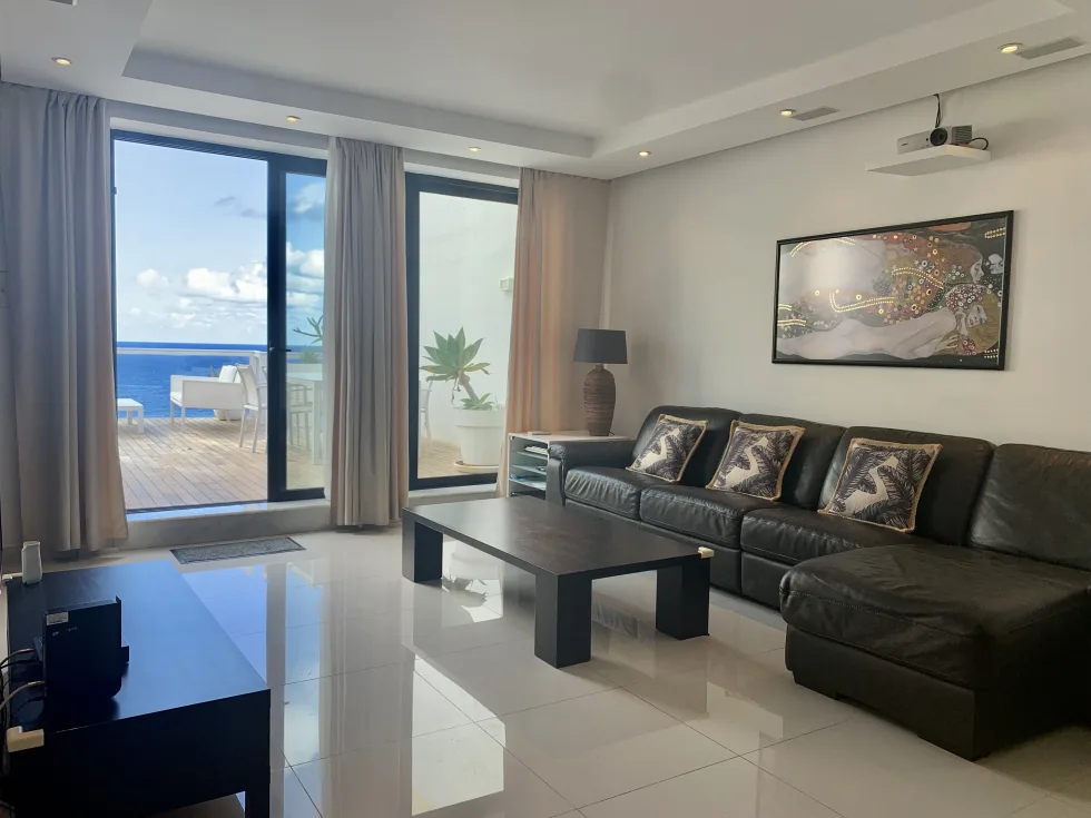 2 bed Penthouse For Rent in Sliema, Sliema - thumb 3