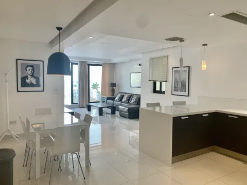 2 bed Penthouse For Rent in Sliema, Sliema - thumb 7