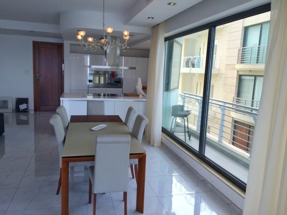 3 bed Apartment For Rent in Sliema, Sliema - thumb 6