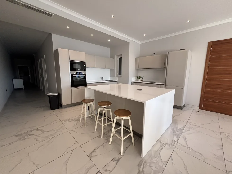 3 bed Apartment For Rent in Sliema, Sliema - thumb 5