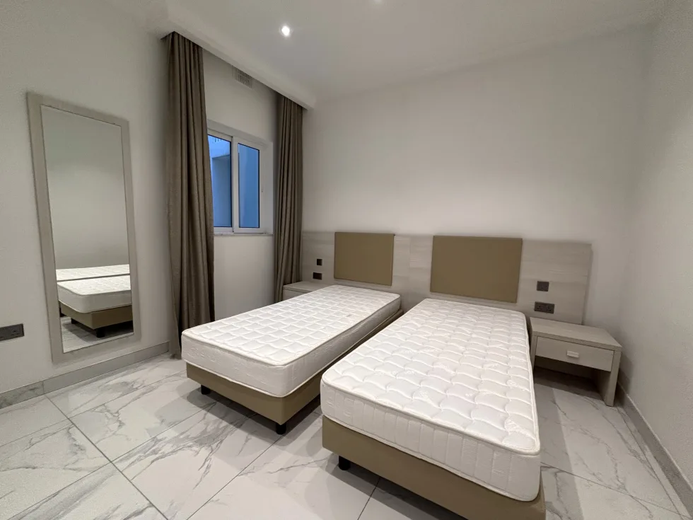 3 bed Apartment For Rent in Sliema, Sliema - thumb 8