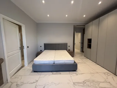 3 bed Apartment For Rent in Sliema, Sliema - thumb 8