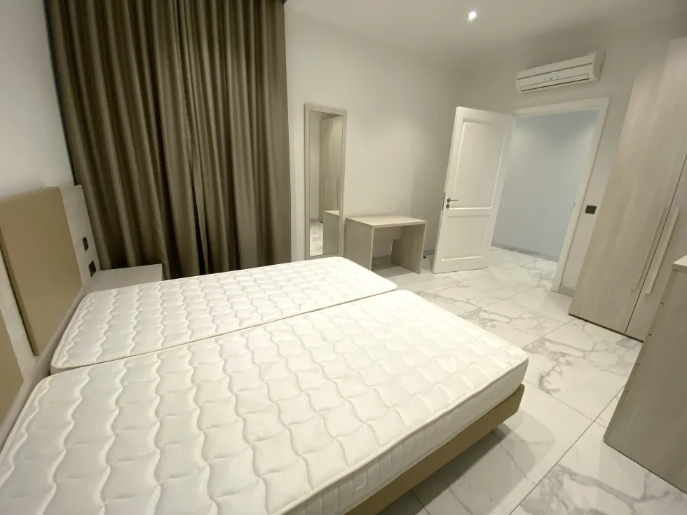 3 bed Apartment For Rent in Sliema, Sliema - thumb 10