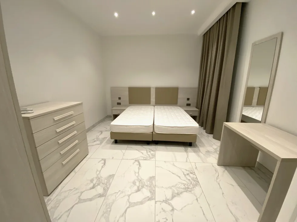 3 bed Apartment For Rent in Sliema, Sliema - thumb 9