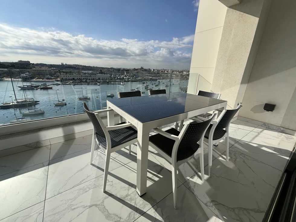 3 bed Apartment For Rent in Sliema, Sliema - thumb 1