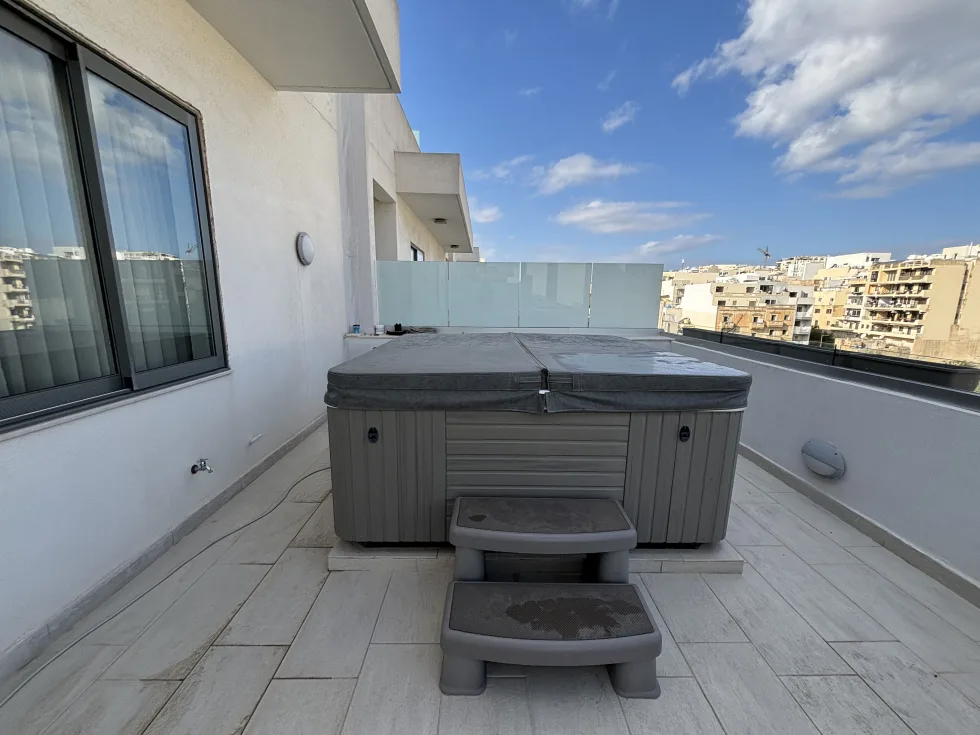 3 bed Apartment For Rent in Sliema, Sliema - thumb 22