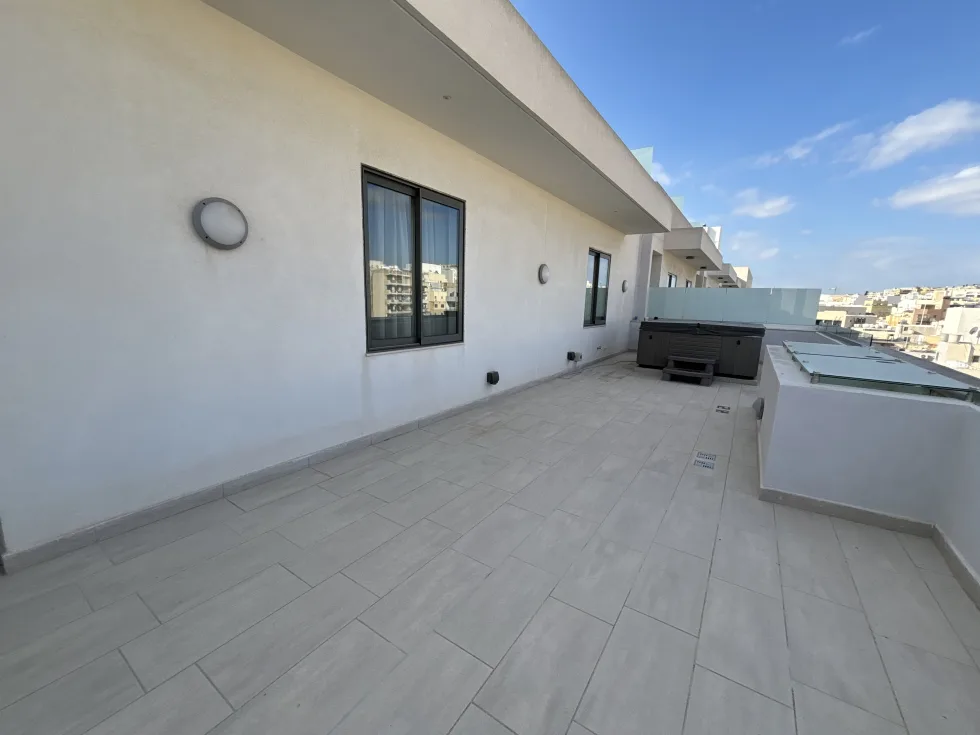 3 bed Apartment For Rent in Sliema, Sliema - thumb 23