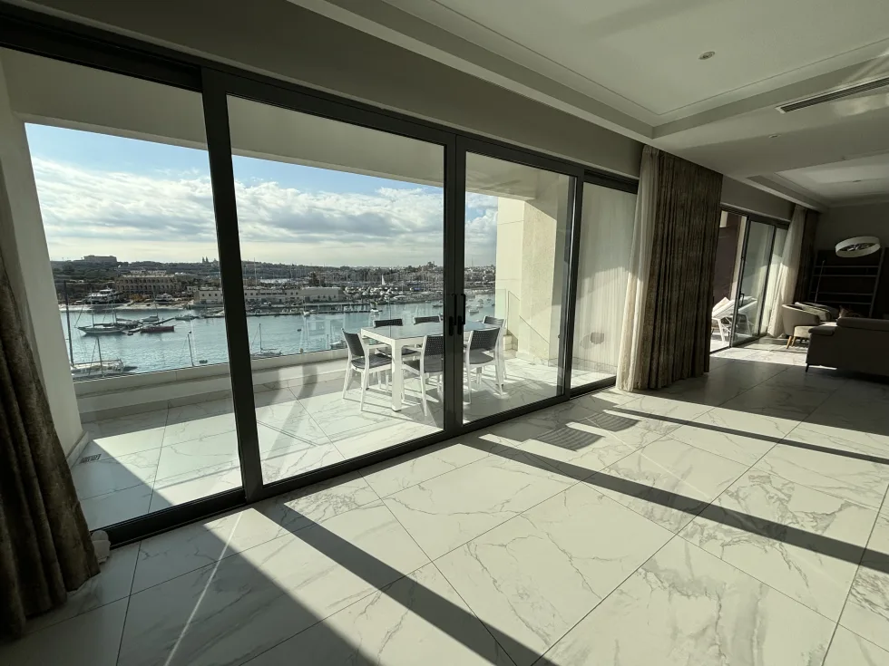 3 bed Apartment For Rent in Sliema, Sliema - thumb 3