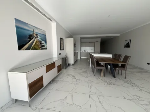 3 bed Apartment For Rent in Sliema, Sliema - thumb 8