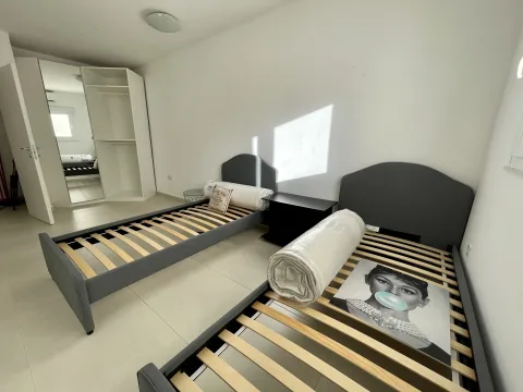 3 bed Apartment For Rent in Bahar Ic-Caghaq, Bahar ic-Caghaq - thumb 11