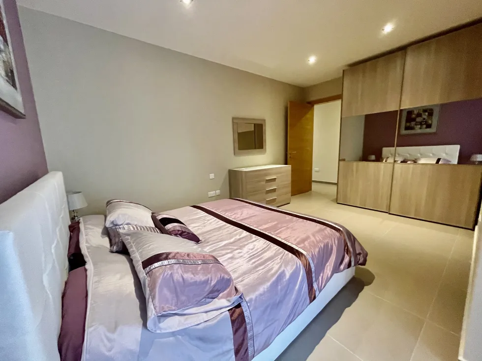 2 bed Apartment For Rent in Sliema, Sliema - thumb 13