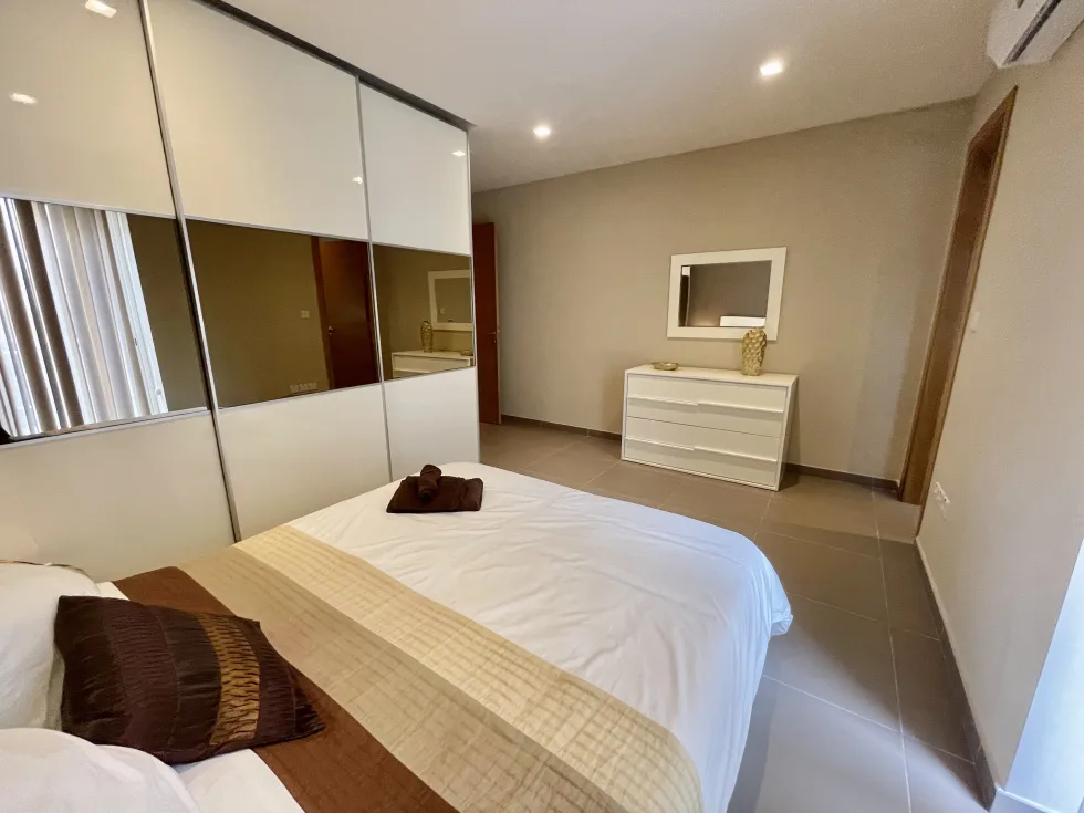 2 bed Apartment For Rent in Sliema, Sliema - thumb 19