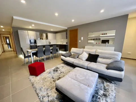 2 bed Apartment For Rent in Sliema, Sliema - thumb 4