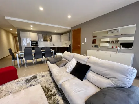 2 bed Apartment For Rent in Sliema, Sliema - thumb 7