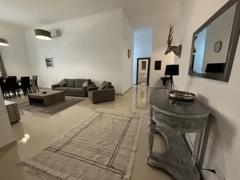 3 bed Apartment For Rent in Sliema, Sliema - thumb 2