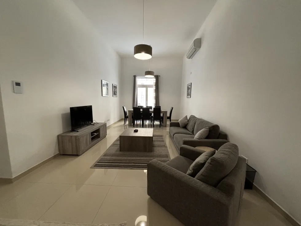 3 bed Apartment For Rent in Sliema, Sliema - thumb 4