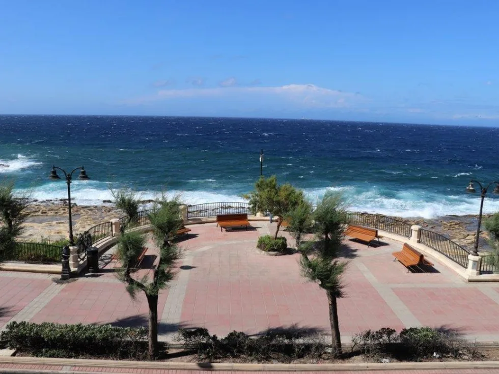 3 bed Apartment For Rent in Sliema, Sliema - thumb 1
