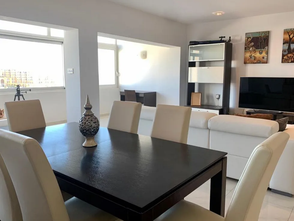 3 bed Apartment For Rent in St Julian's, St Julian's - thumb 5