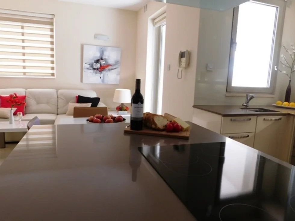 3 bed Apartment For Rent in Sliema, Sliema - thumb 10