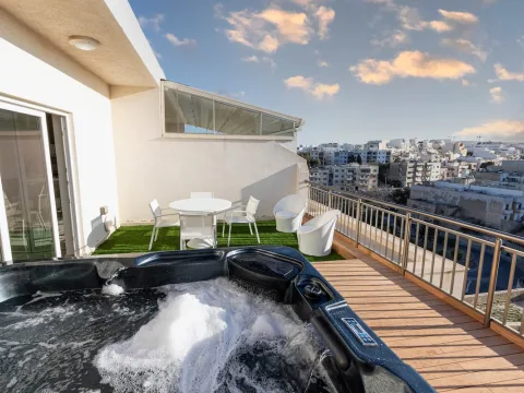 2 bed Penthouse For Rent in St Julian's, St Julian's - thumb 3