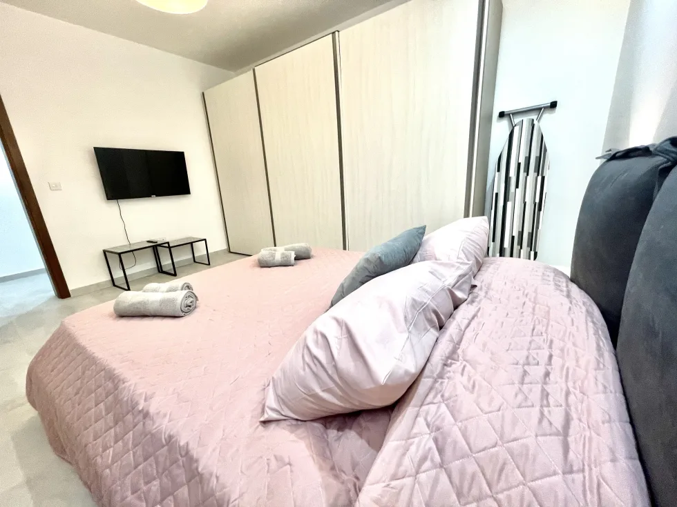 3 bed Apartment For Rent in Sliema, Sliema - thumb 10