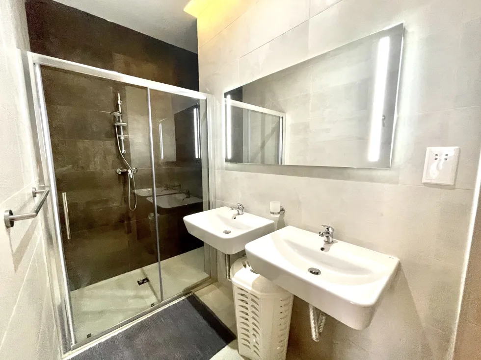 2 bed Apartment For Rent in Sliema, Sliema - thumb 11