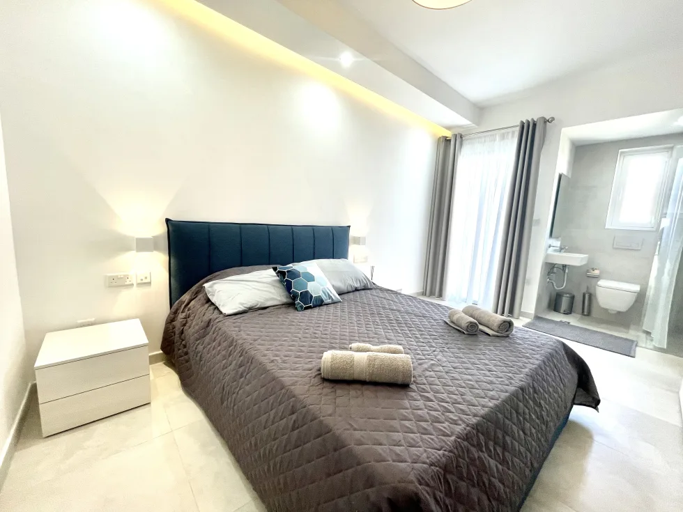 2 bed Apartment For Rent in Sliema, Sliema - thumb 12