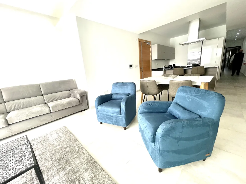 2 bed Apartment For Rent in Sliema, Sliema - thumb 4